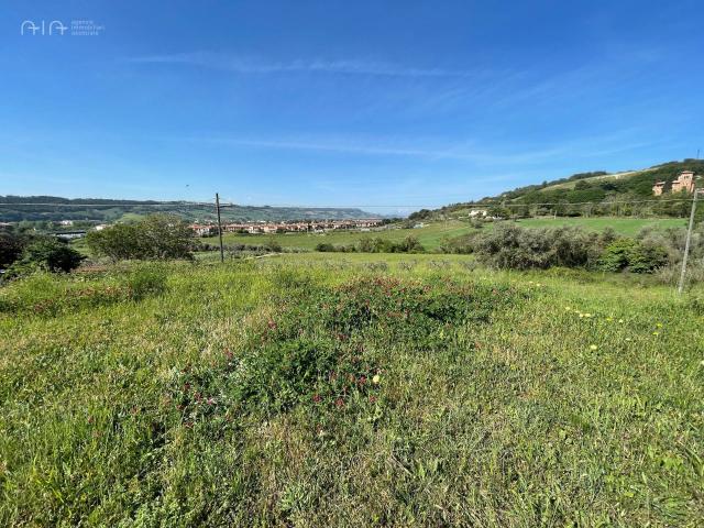 Terreno in vendita a Marche, Fermo