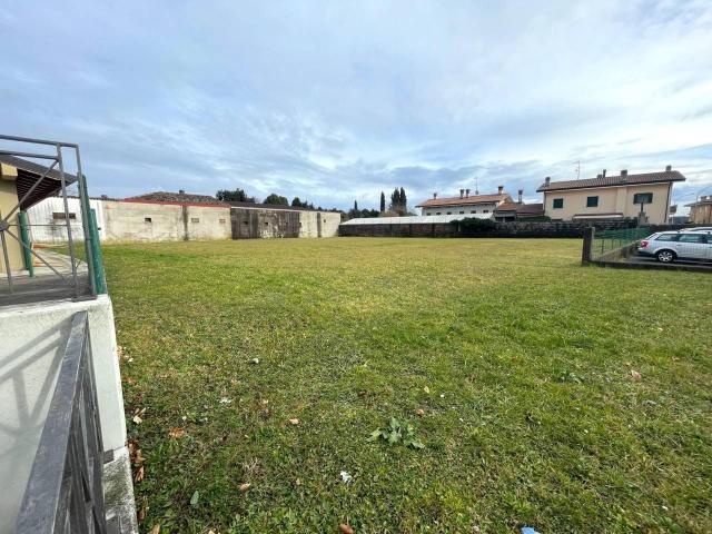Terreno in vendita a Buja, Friuli-Venezia Giulia