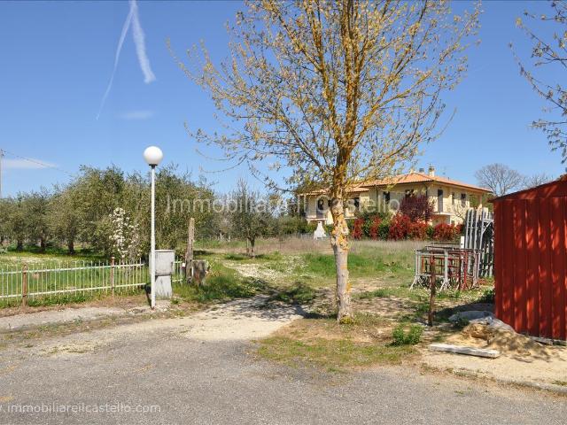 Terreno in vendita a Poggetto, Gioiella