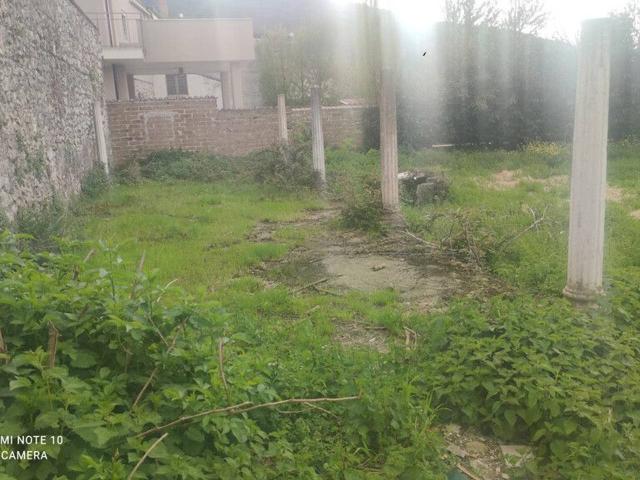 Terreno in vendita a Cervinara, Campania
