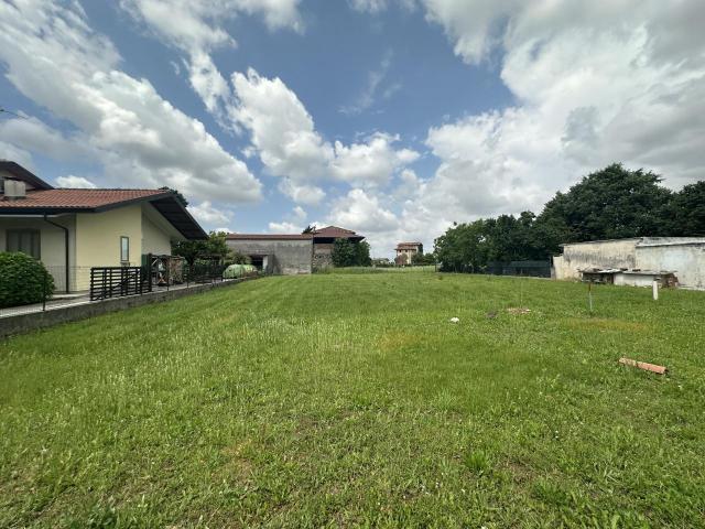 Terreno in vendita a Pasian Di Prato, Friuli-Venezia Giulia