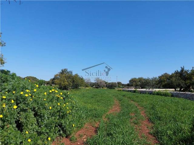 Terreno in vendita a Cava D'aliga, Sicilia