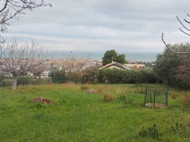 Terreno in vendita a Unione dei Comuni della Val Vibrata, Tortoreto