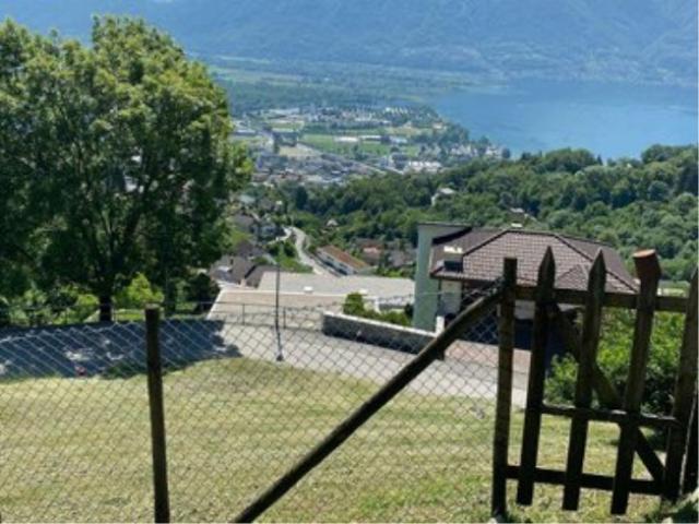 Grundstück kaufen in Minusio, Tessin