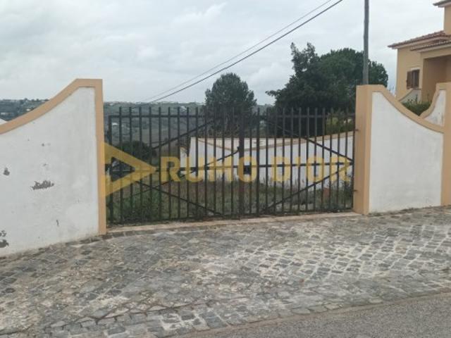 Terreno venda em Alenquer (Santo Estêvão e Triana), Alenquer
