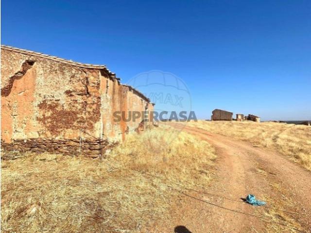 Terreno venda em Alcaria Ruiva, Beja