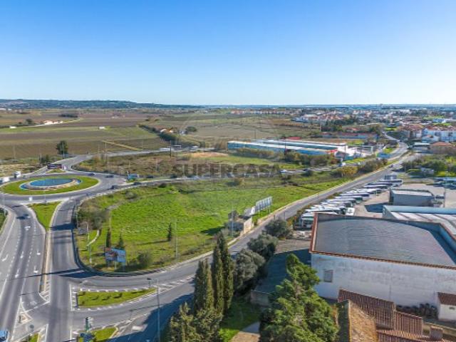 Terreno venda em Alenquer (Santo Estêvão e Triana), Alenquer