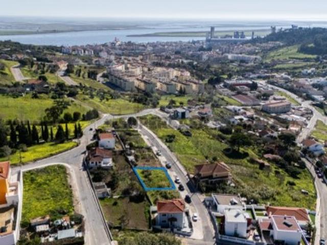 Terreno venda em A-dos-Loucos, Calhandriz