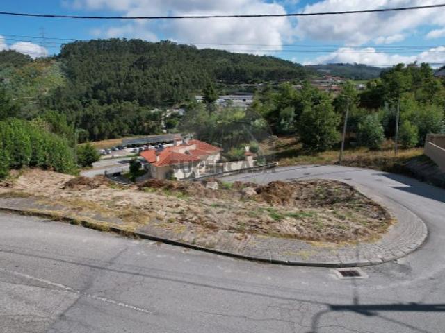 Terreno venda em Arões (São Romão), Fafe