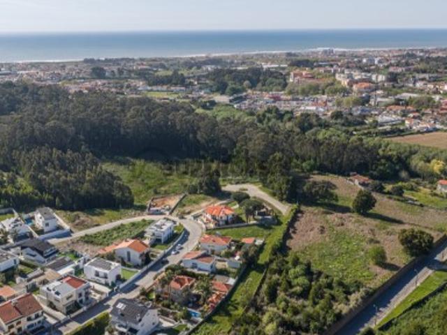 Terreno venda em Vila Nova De Gaia, Porto