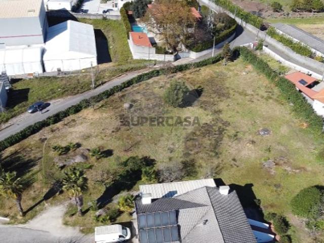 Terreno venda em Guimarães Terreno venda em Guimarães