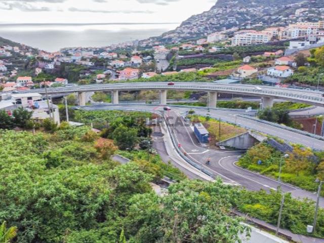 Terreno venda em Câmara De Lobos, Ilhéu Terreno venda em Câmara De Lobos, Ilhéu