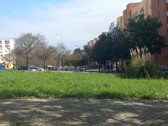Terreno venda em Almada, Setúbal