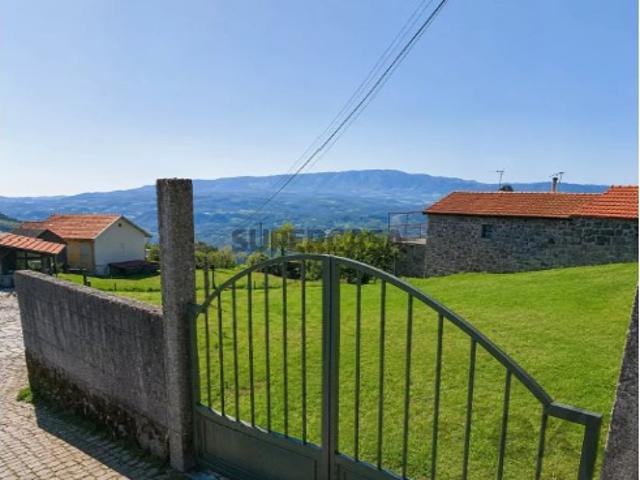 Terreno venda em Caparrosa e Silvares, Tondela
