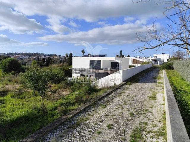 Terreno venda em Quinta da Silveira de Cima, Almada