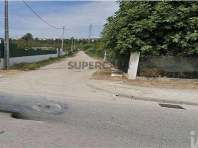 Terreno venda em Vale Mourelos, Almada