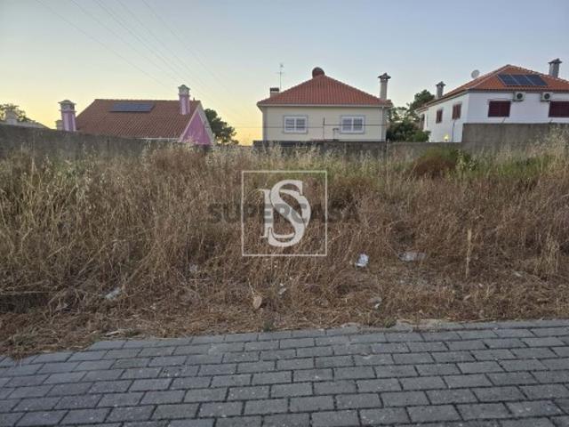 Terreno venda em Almada, Setúbal