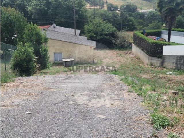 Terreno venda em Guimarães Terreno venda em Guimarães