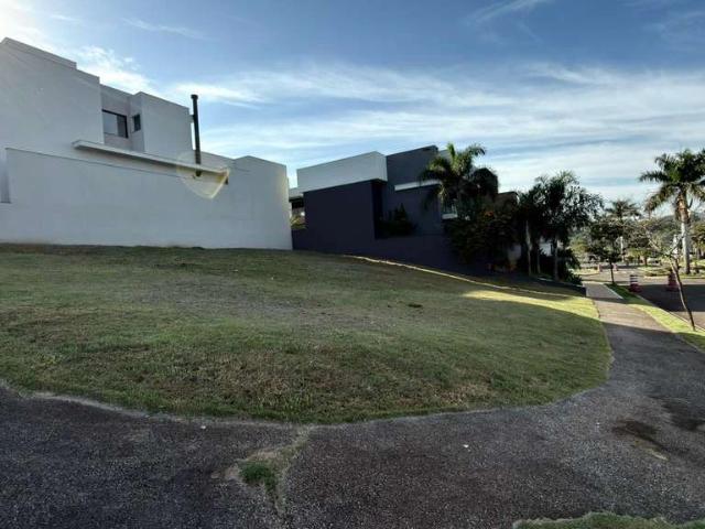 Terreno venda em Condomínio Royal Boulevard, Ibiporã