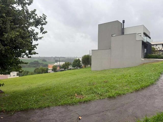 Terreno venda em Condomínio Royal Boulevard, Ibiporã