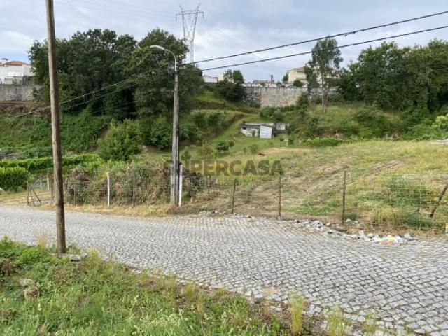 Terreno venda em Vila Nova De Famalicão, Carrezedo