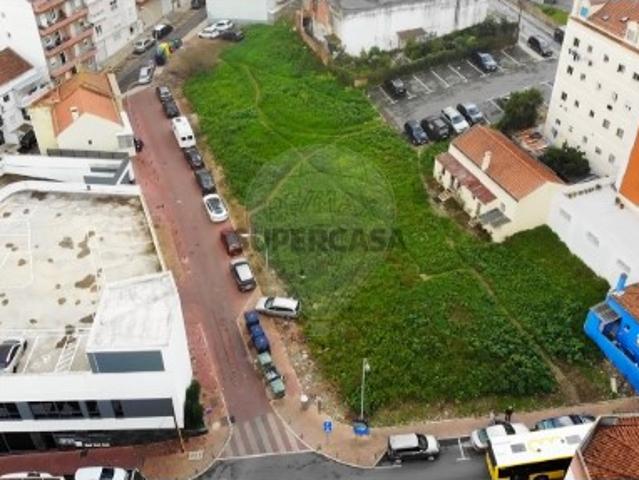 Terreno venda em Encosta do Sol, Amadora
