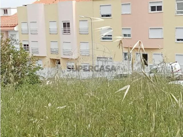 Terreno venda em Encosta do Sol, Amadora