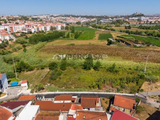 Terreno venda em Leiria