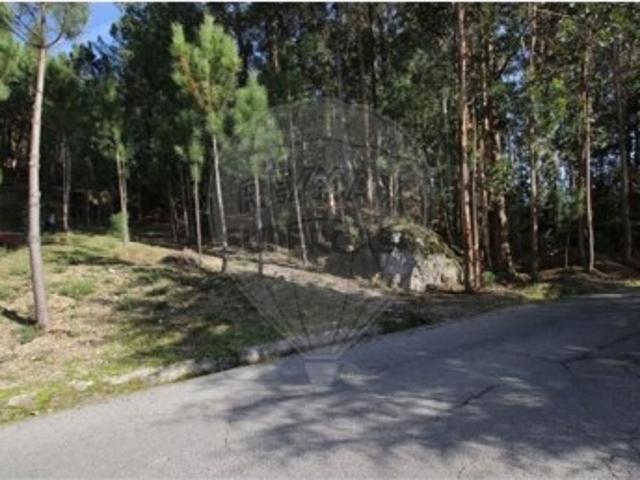 Terreno venda em Guimarães Terreno venda em Guimarães