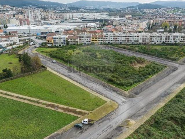 Terreno venda em Ponte Falcão, Braga