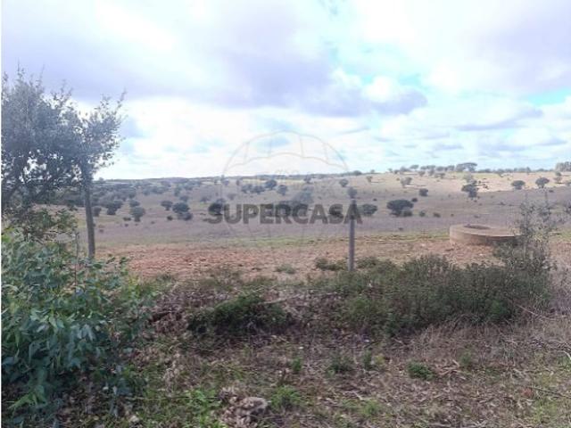 Terreno venda em Corte Gafo de Cima, Beja