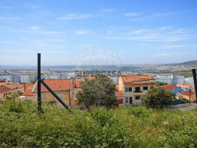 Terreno venda em Casal da Mira, Amadora