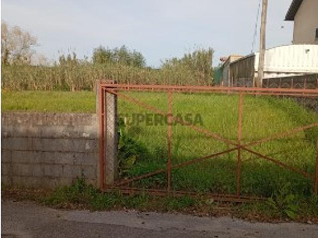 Terreno venda em Oliveira Do Bairro, Aveiro