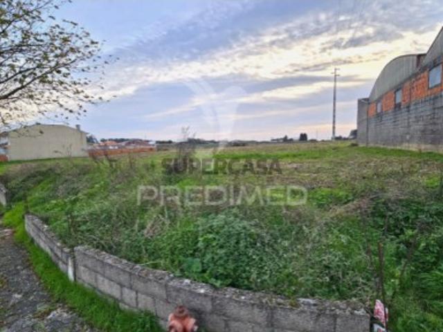 Terreno venda em Oliveirinha, Aveiro