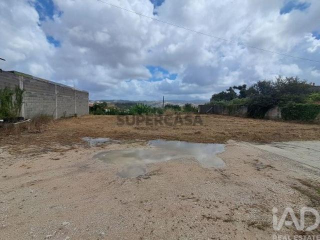 Terreno venda em Parceiros e Azoia, Leiria