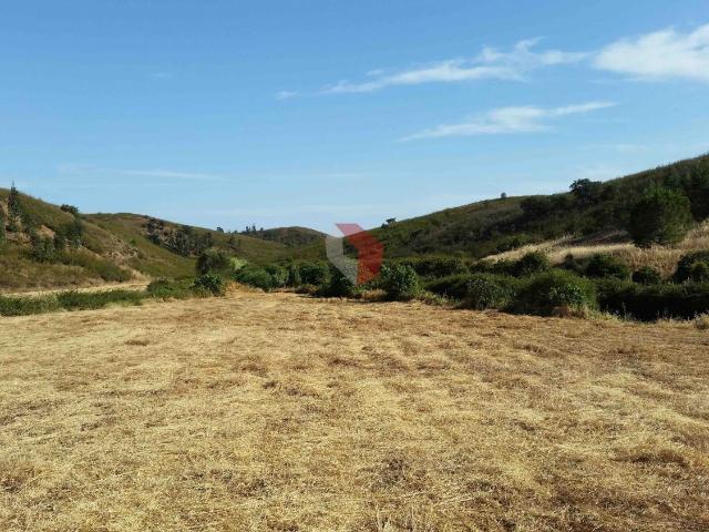 Terreno venda em Três Bicos, Portimão