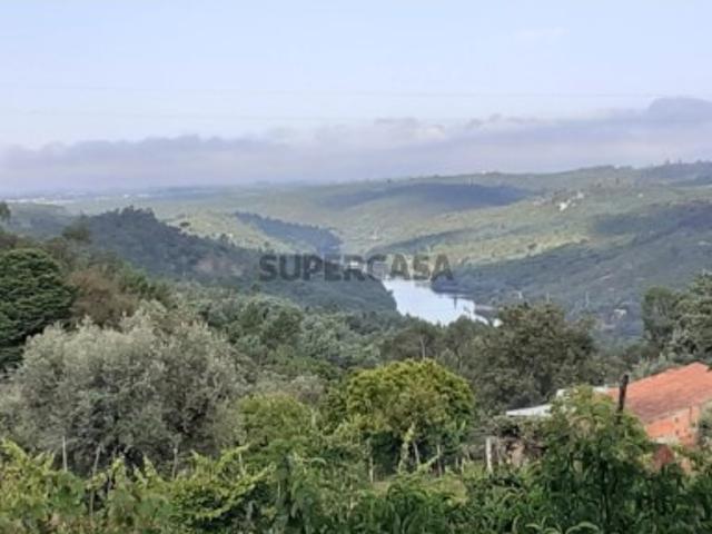 Terreno venda em Vale de Taipa, Tábua