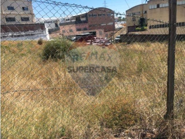 Terreno venda em Casal do Privilégio, Odivelas