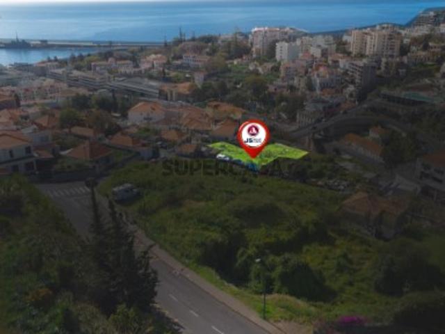 Terreno venda em Funchal