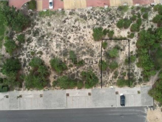 Terreno venda em Santiago Do Cacém, Bairro das Flores