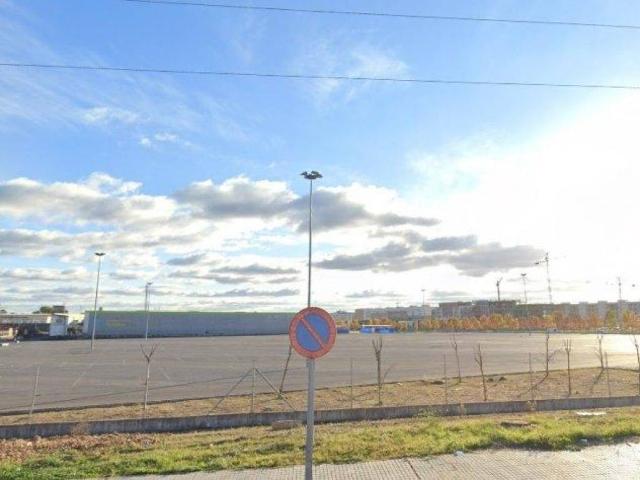Terreno en alquiler en Badajoz