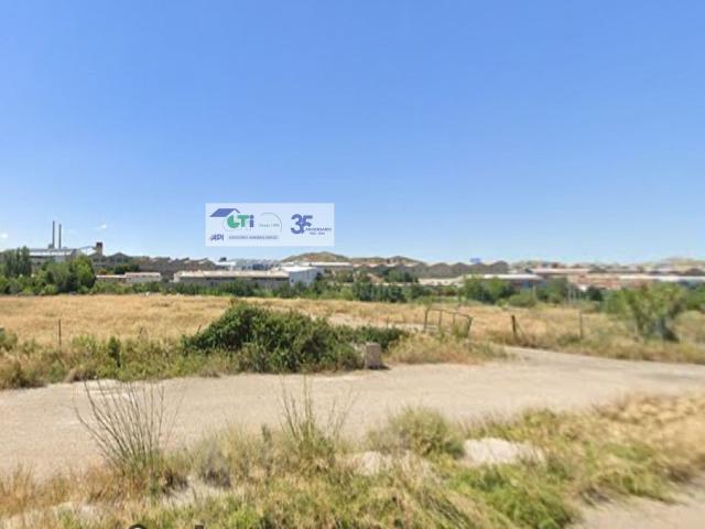 Terreno en alquiler en Urbanización Amelia, Zaragoza