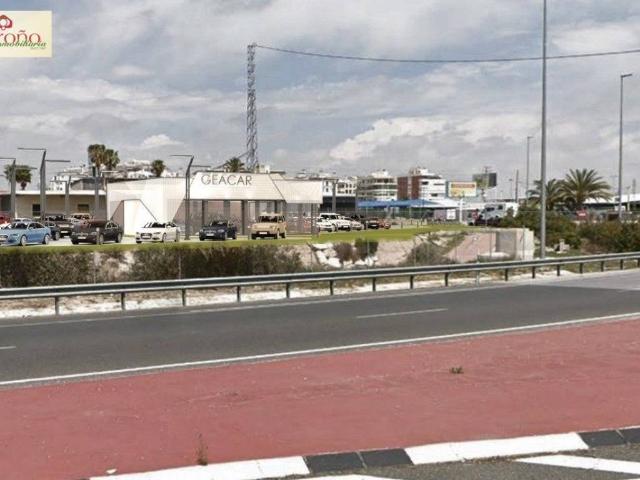 Terreno en alquiler en Elche