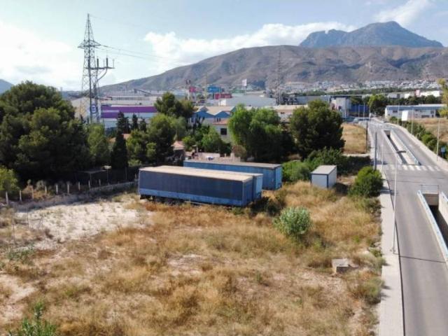 Terreno en alquiler en la Marina Baixa, Valencia