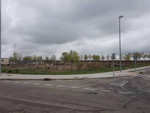 Terreno en alquiler en Leganés, Las Dehesillas
