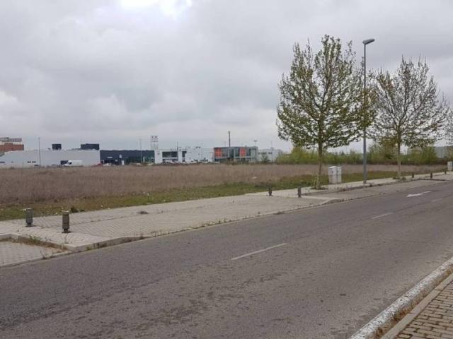 Terreno en alquiler en Leganés, Las Dehesillas