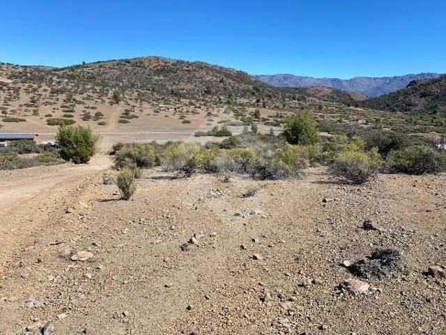 Terreno en venta en Villa Sagrada Familia, Calle Larga