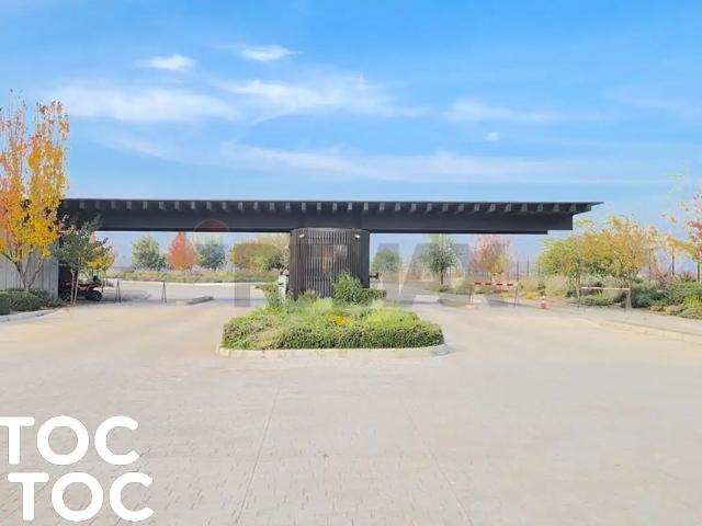 Terreno en venta en Algarrobal, Metropolitana