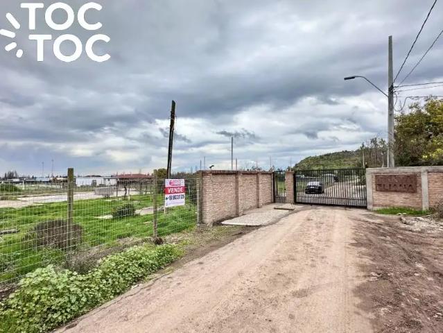 Terreno en venta en Algarrobal, Metropolitana