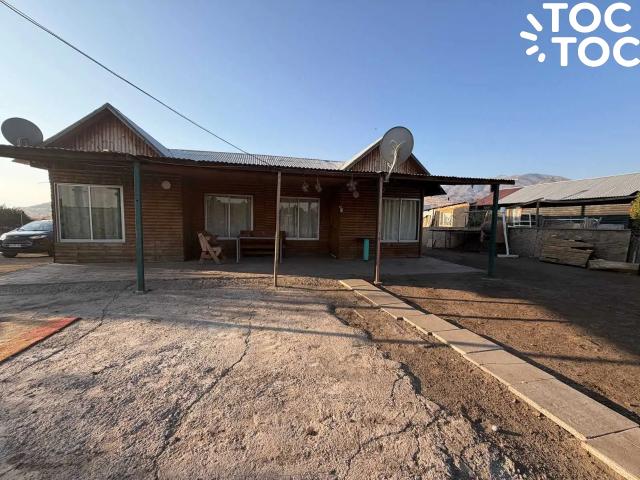 Terreno en venta en Algarrobal, Metropolitana